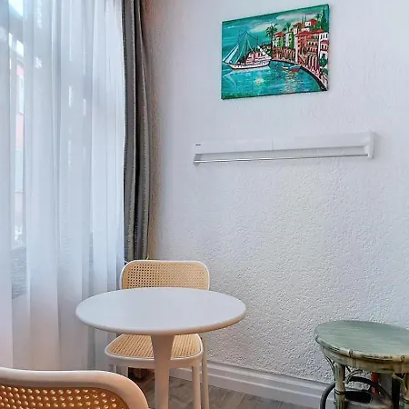 Elegant Proche De La Apartment